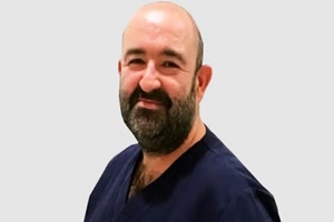 Mejores cirujanos plásticos - Dr. Ernesto Sanz Navarro