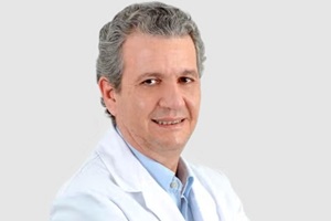 Mejores cirujanos plásticos - Dr. Carlos Tejerina Botella
