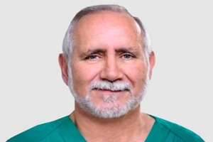 Dr. Julián Safont Albert
