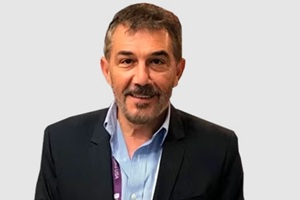 Dr. Julio Puig