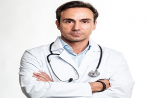 Dr. Jesús Yanini García