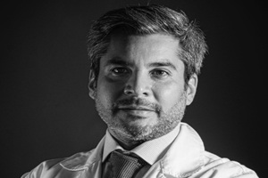 Proctólogos - Dr. Omar Carreño