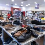 Zapaterías - Exhibición de zapatos hombres y zapatos cómodos mujer en una de las mejores zapaterías de Valencia