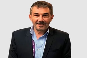 Dr. Julio Puig