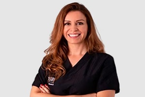 Médicos de trasplante capilar - Dra. Cristina Corredera Carrión