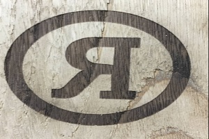 tiendas de muebles vintage - logo de la tienda La Retrovisora